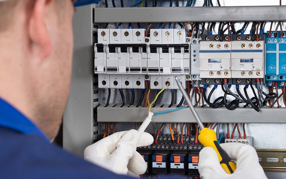 électricien independant Senlisse